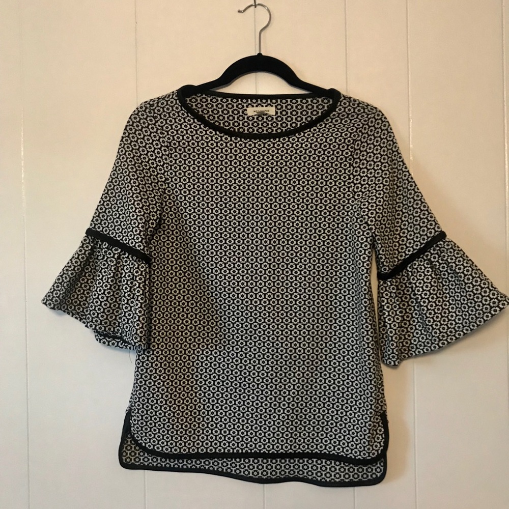 Semi-structured flare-sleeve top w/ leather trim.